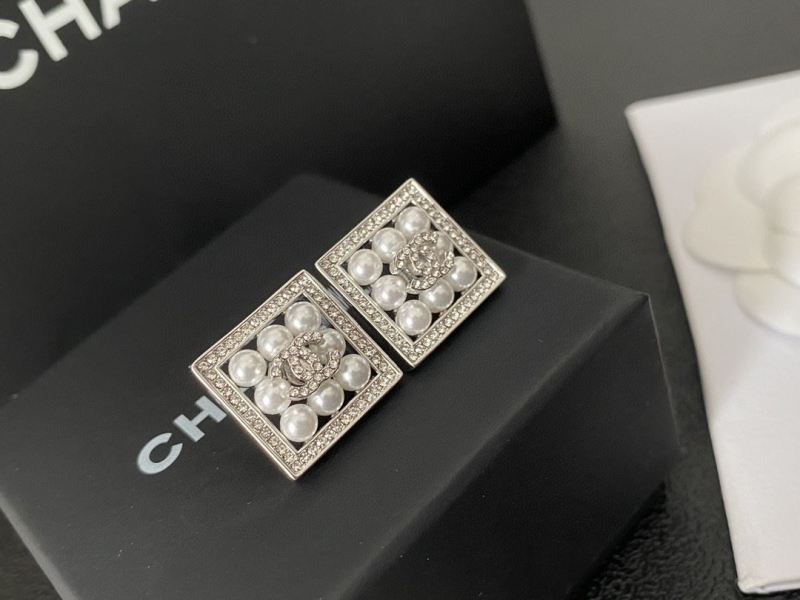 Ch**el earrings